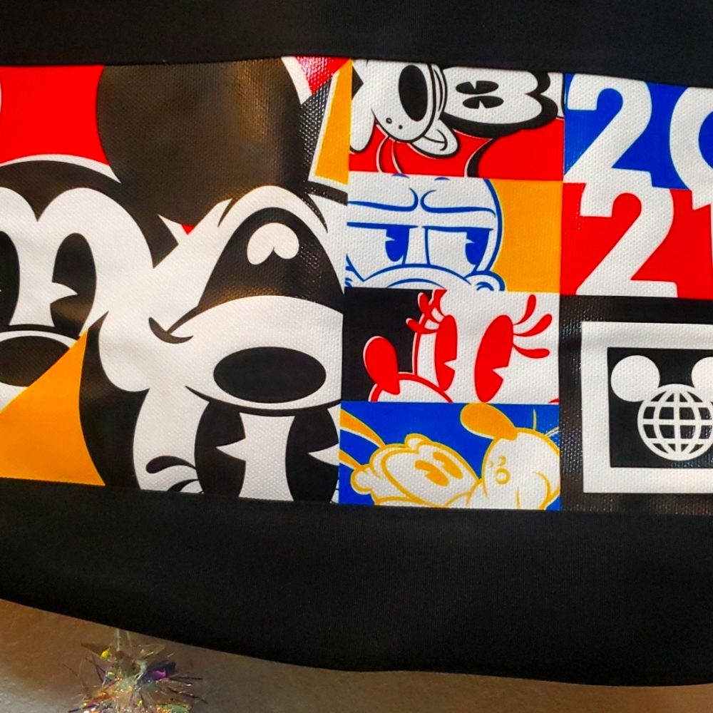 Disney World Parks 2021 Limited Release Mickey & Friends Tote Bag